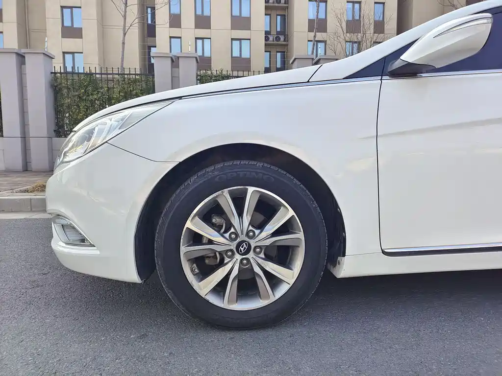 Hyundai Sonata 2016 — фото 19