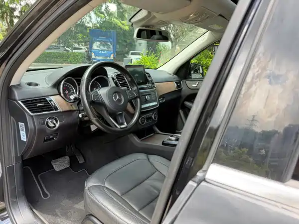 Mercedes-Benz GLS 2016