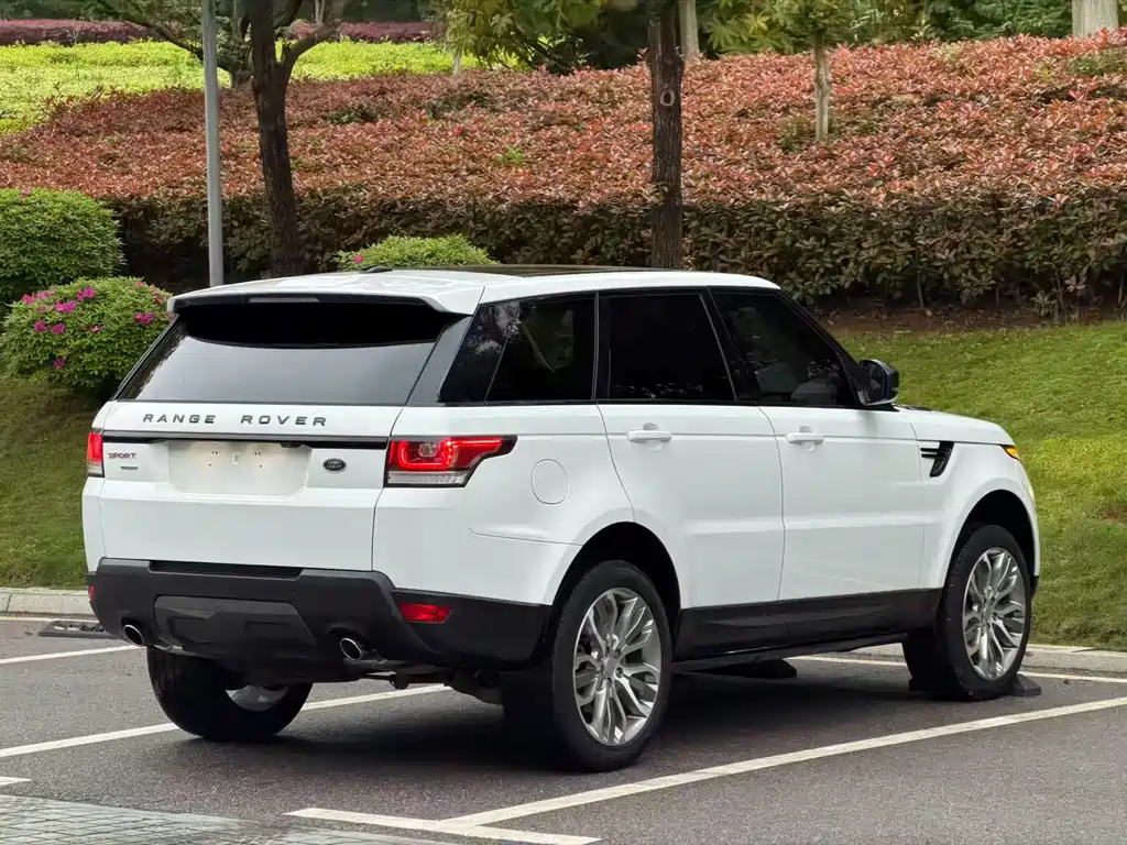 Land Rover Range Rover Sport 2016 — фото 7