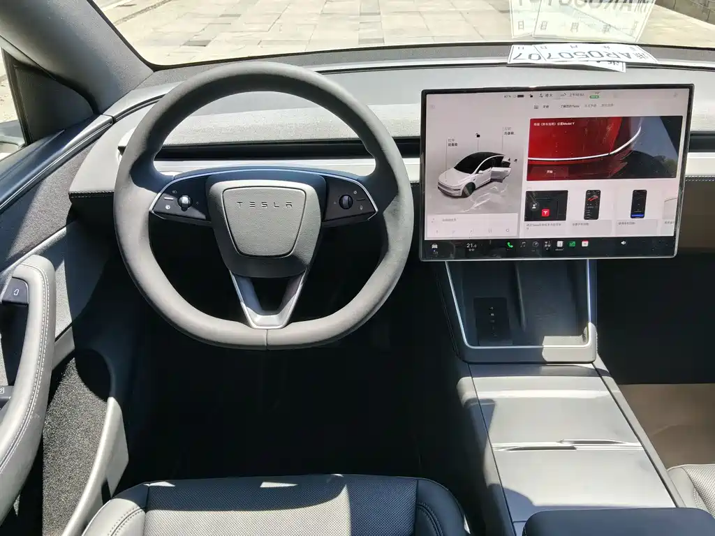 Tesla Model Y 2026 — фото 22