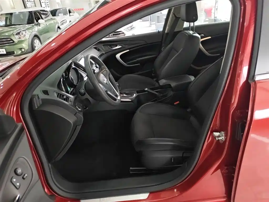 Buick Regal 2015 — фото 15