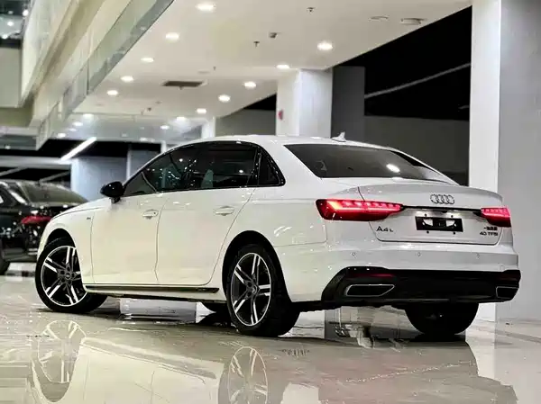 Audi A4L 2022