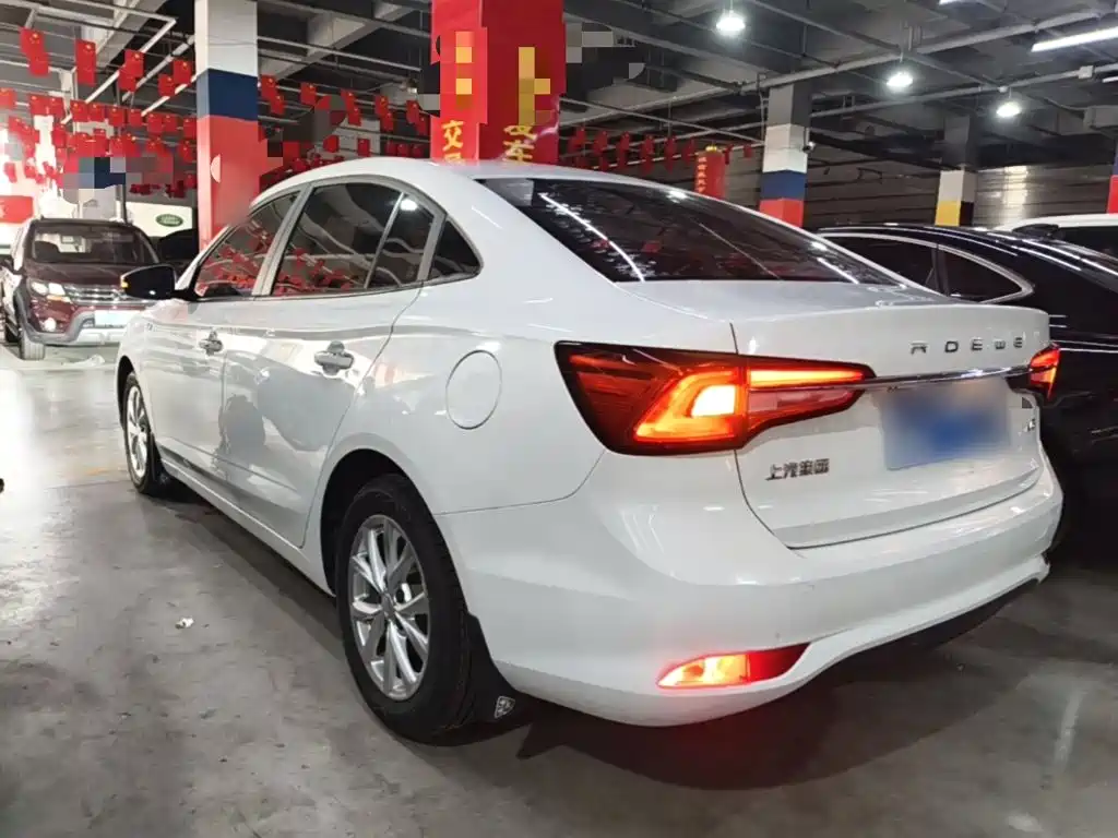 Roewe i5 2019