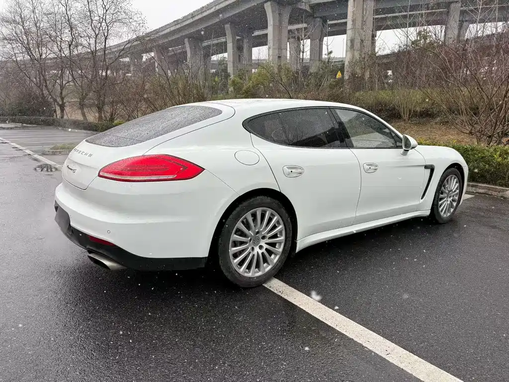Porsche Panamera 2015 — фото 4
