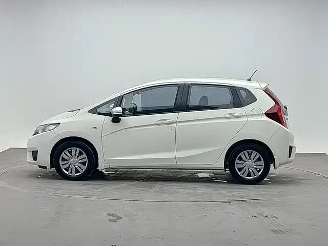 Honda Fit 2017 — фото 3