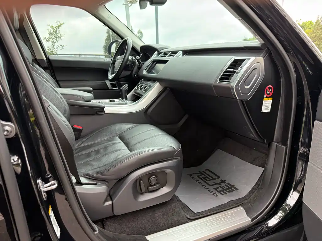 Land Rover Range Rover Sport 2016 — фото 35