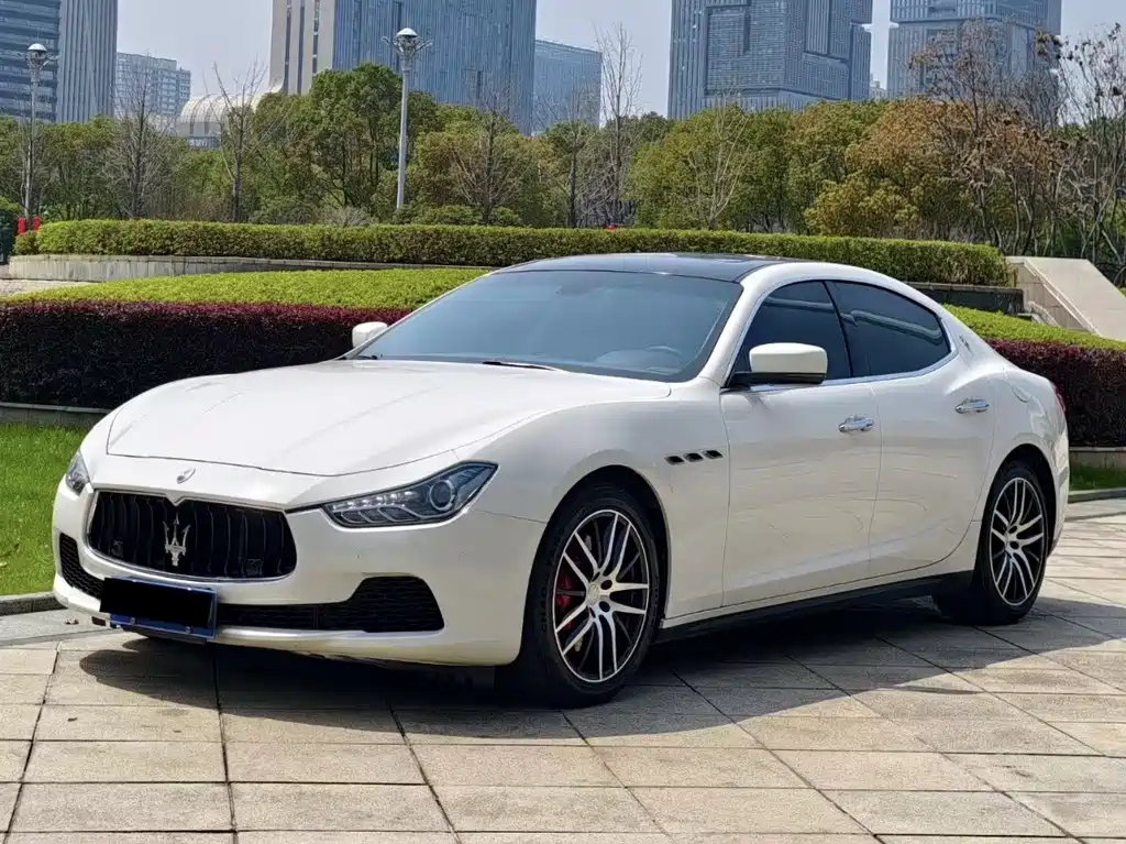 Maserati Ghibli 2014 — фото 1