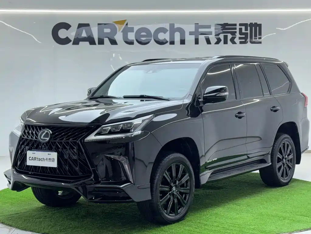 Lexus LX 2020 — фото 1