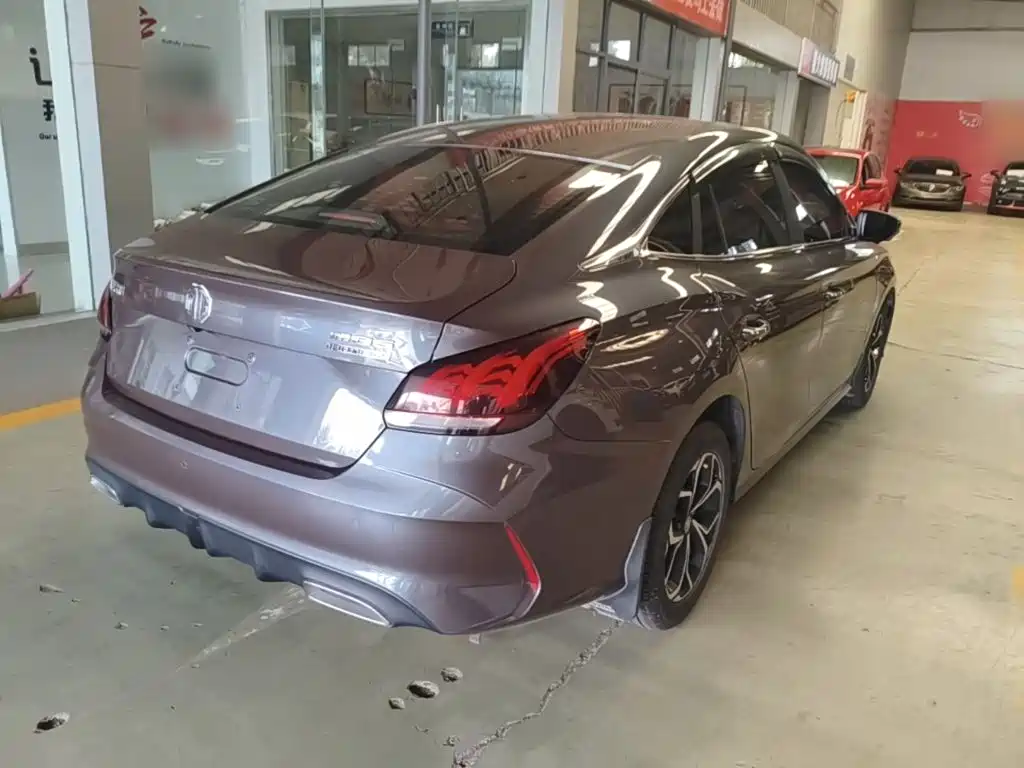 MG MG5 2021