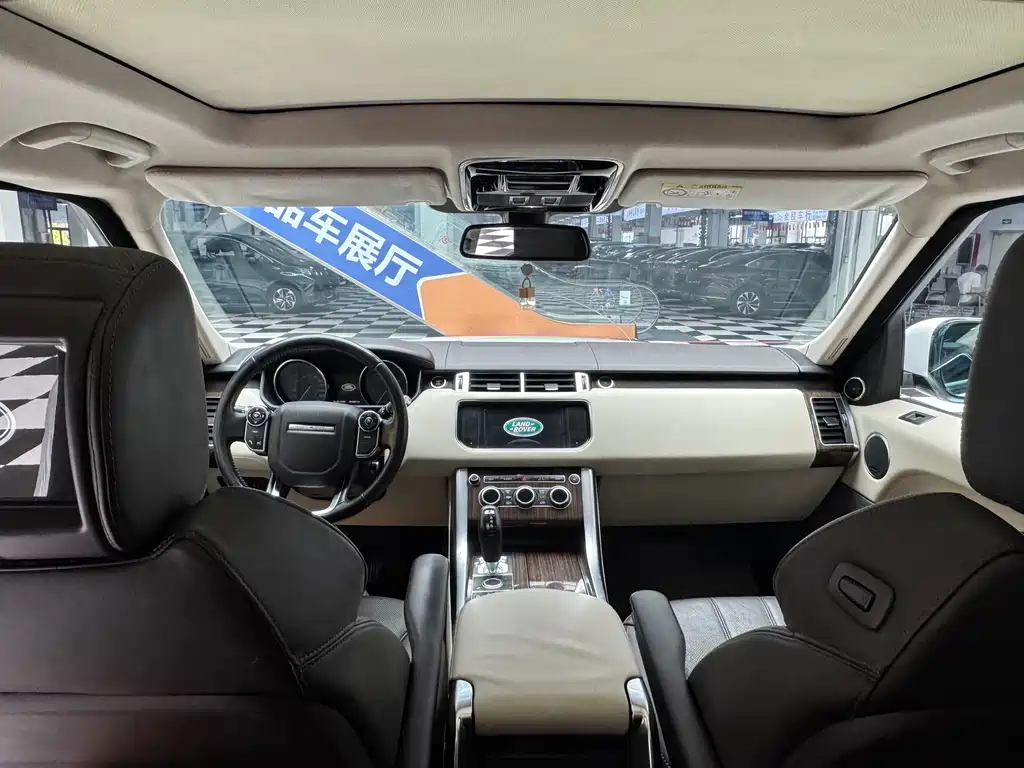 Land Rover Range Rover Sport 2015 — фото 18