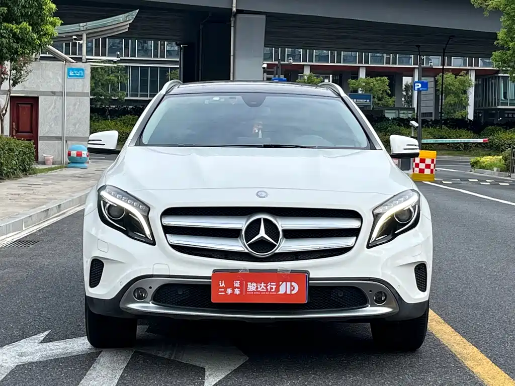 Mercedes-Benz GLA 2016 — фото 2