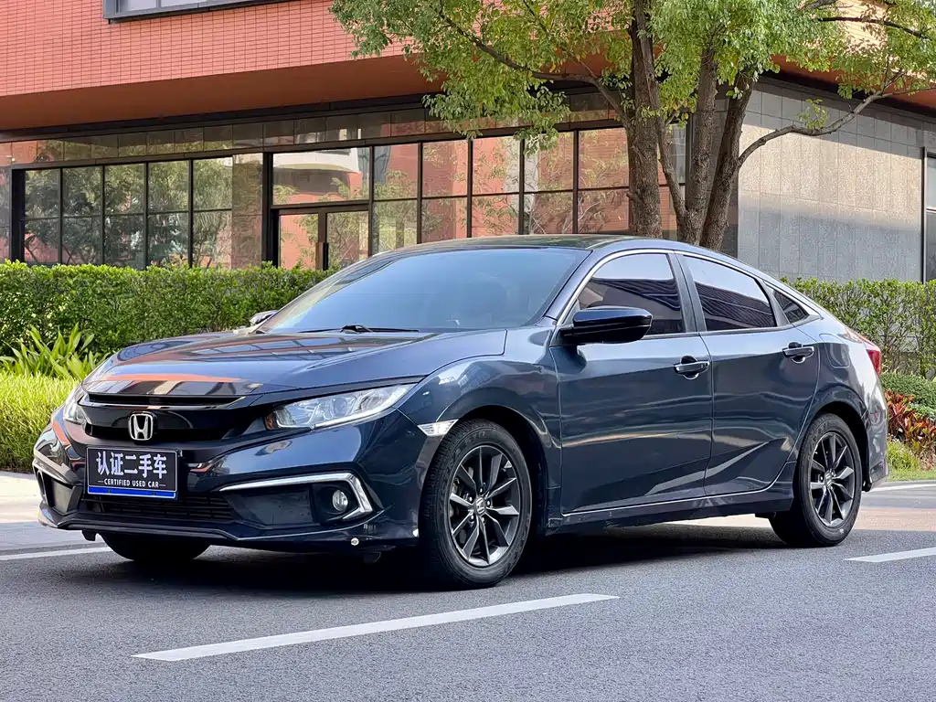 Honda Civic 2019 — фото 1