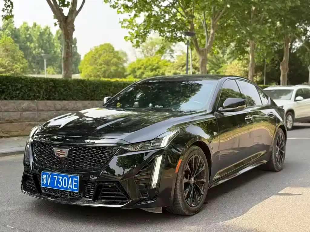 Cadillac CT5 2023 — фото 1
