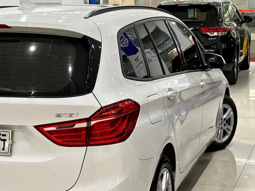 BMW 2 Series Gran Tourer 2015 — фото 29