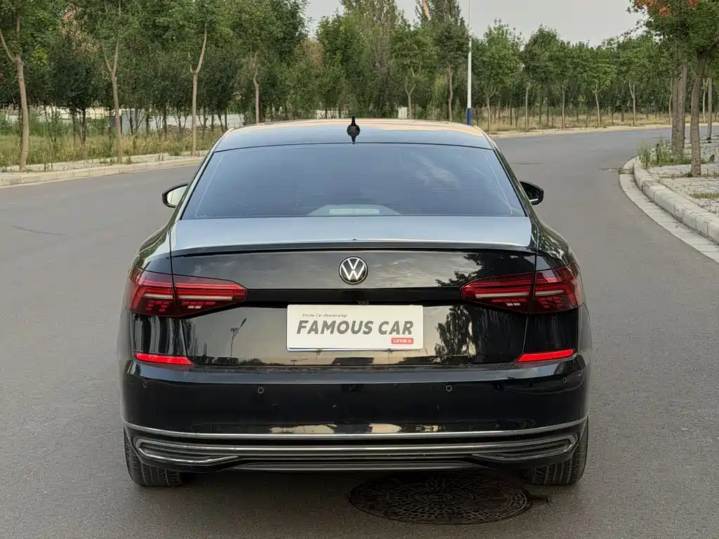 Volkswagen Passat 2021