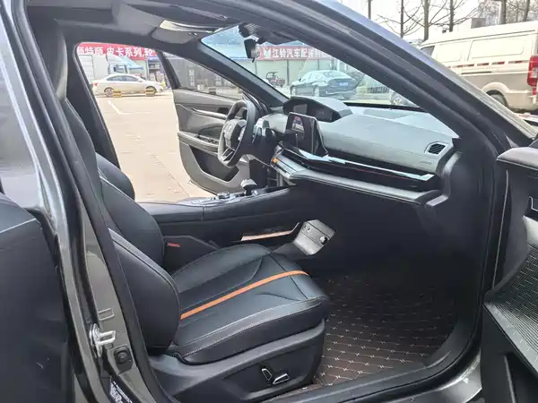 Changan UNI-V 2024