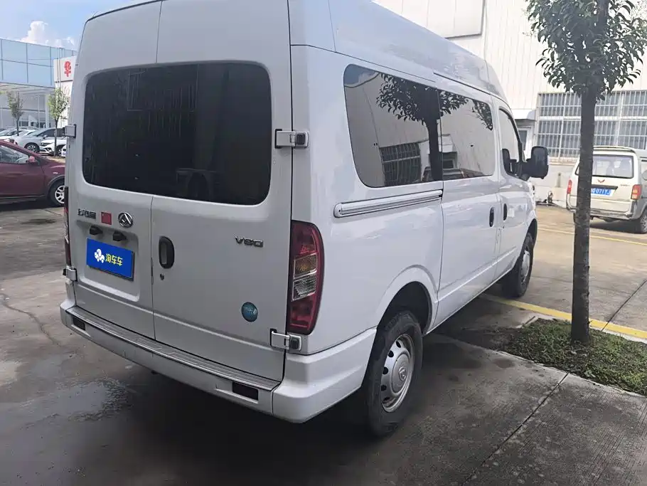 Maxus V80 2022