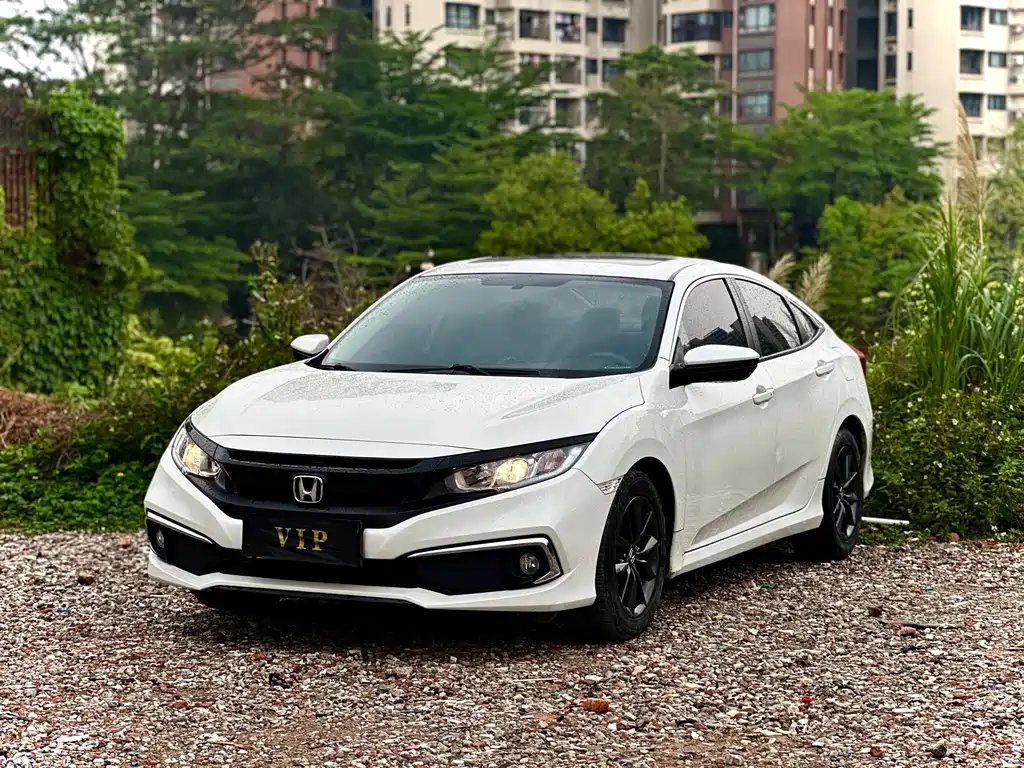 Honda Civic 2021 — фото 3