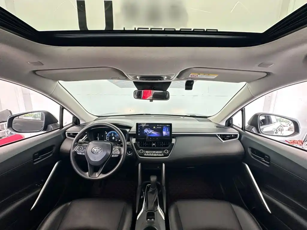 Toyota Corolla Cross 2023 — фото 17