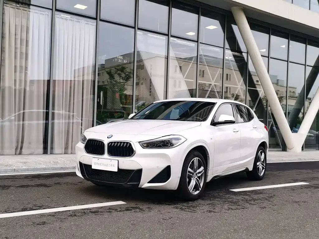 BMW X2 2020 — фото 1