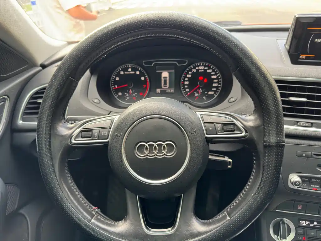 Audi Q3 2014 — фото 17