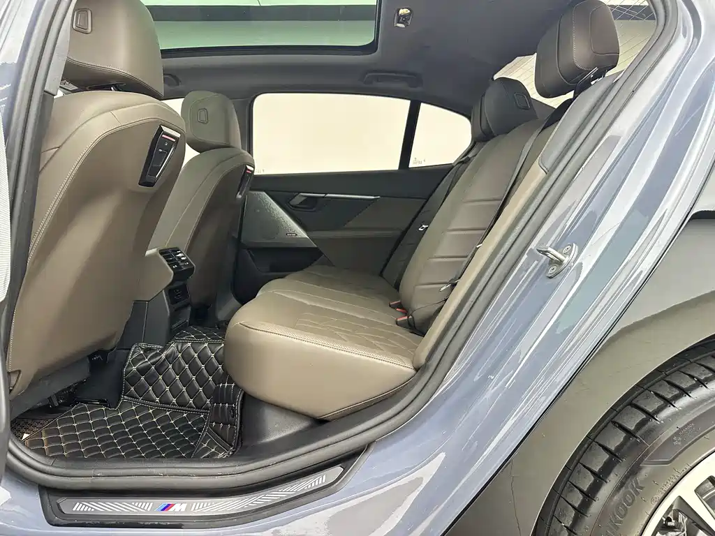 BMW 5 Series 2024