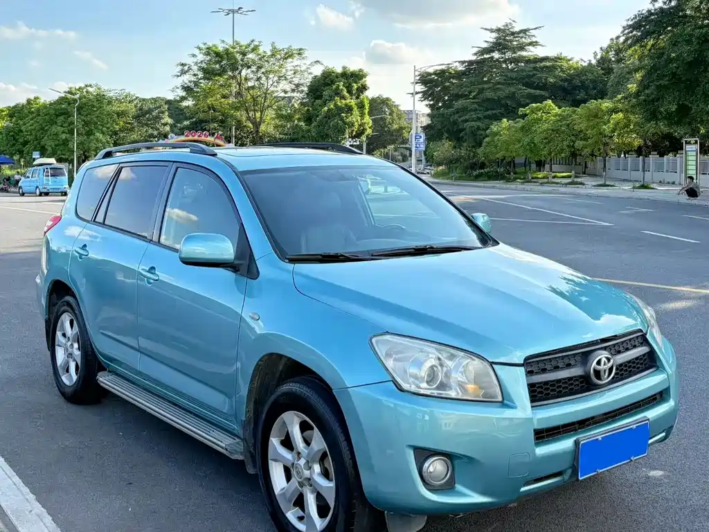 Toyota RAV4 2009