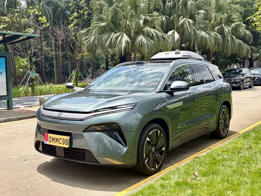 BYD Tang L 2025 — фото 1