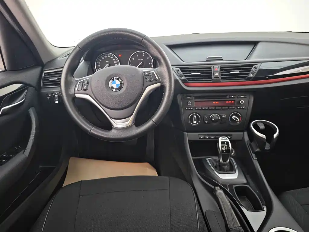 BMW X1 2016 — фото 17