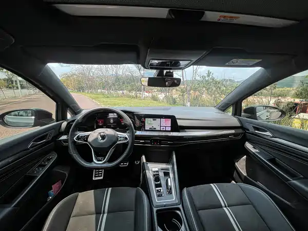 Volkswagen Golf 2023
