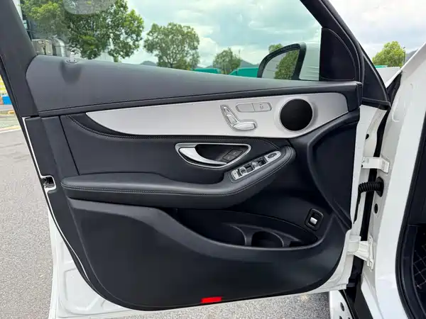 Mercedes-Benz GLC 2019