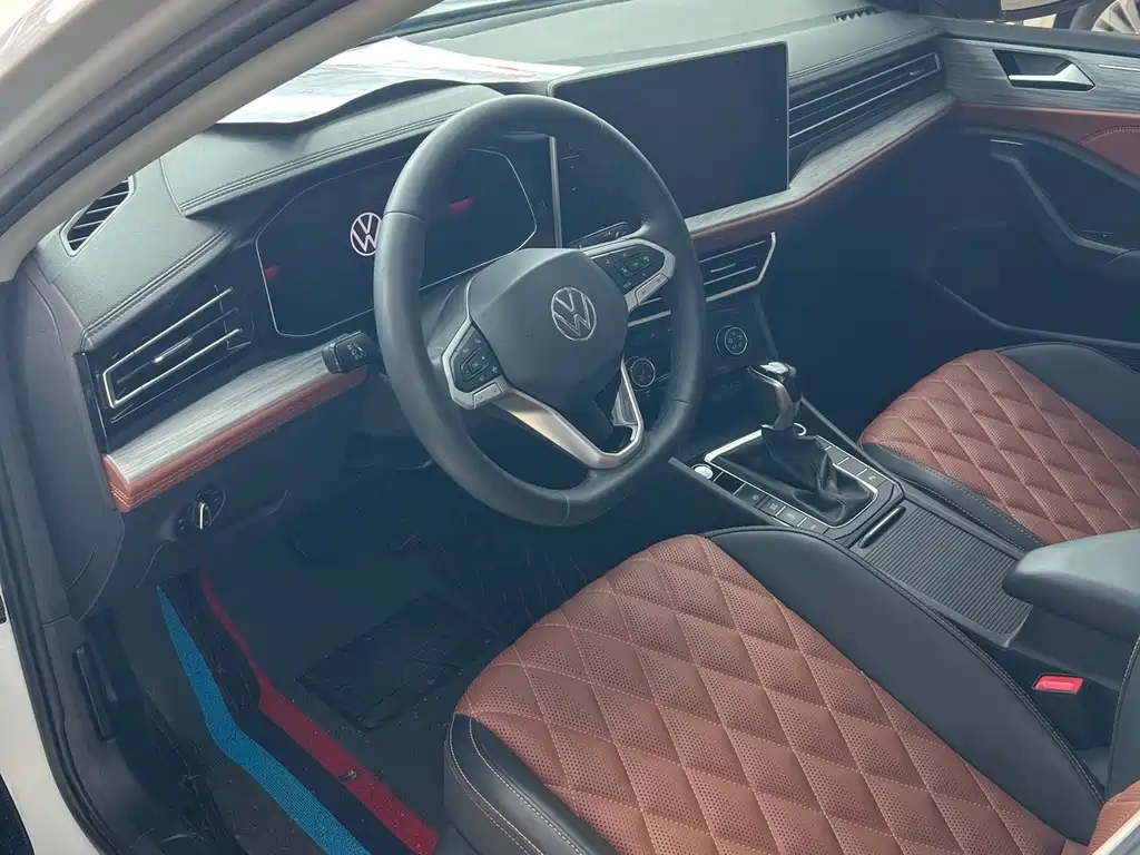 Volkswagen Sagitar 2023