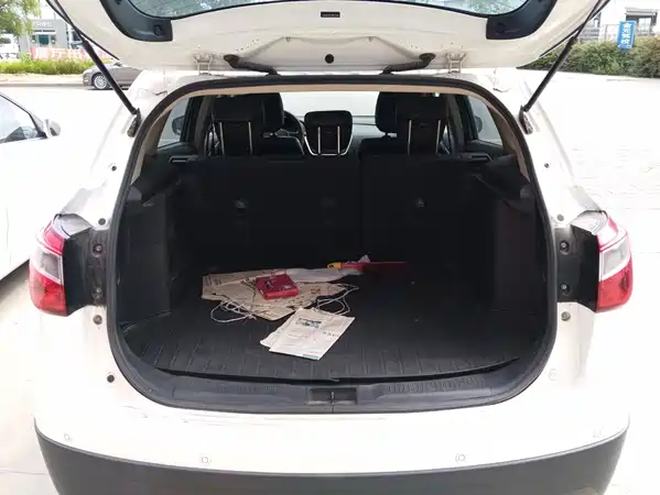 Suzuki S-Cross 2015