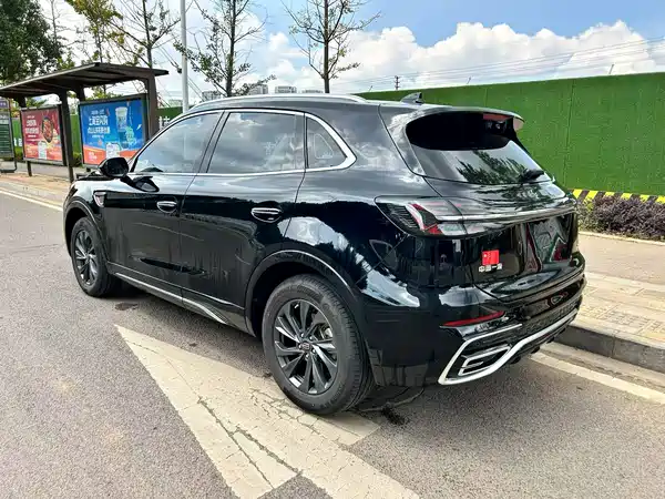 Hongqi HS5 2024