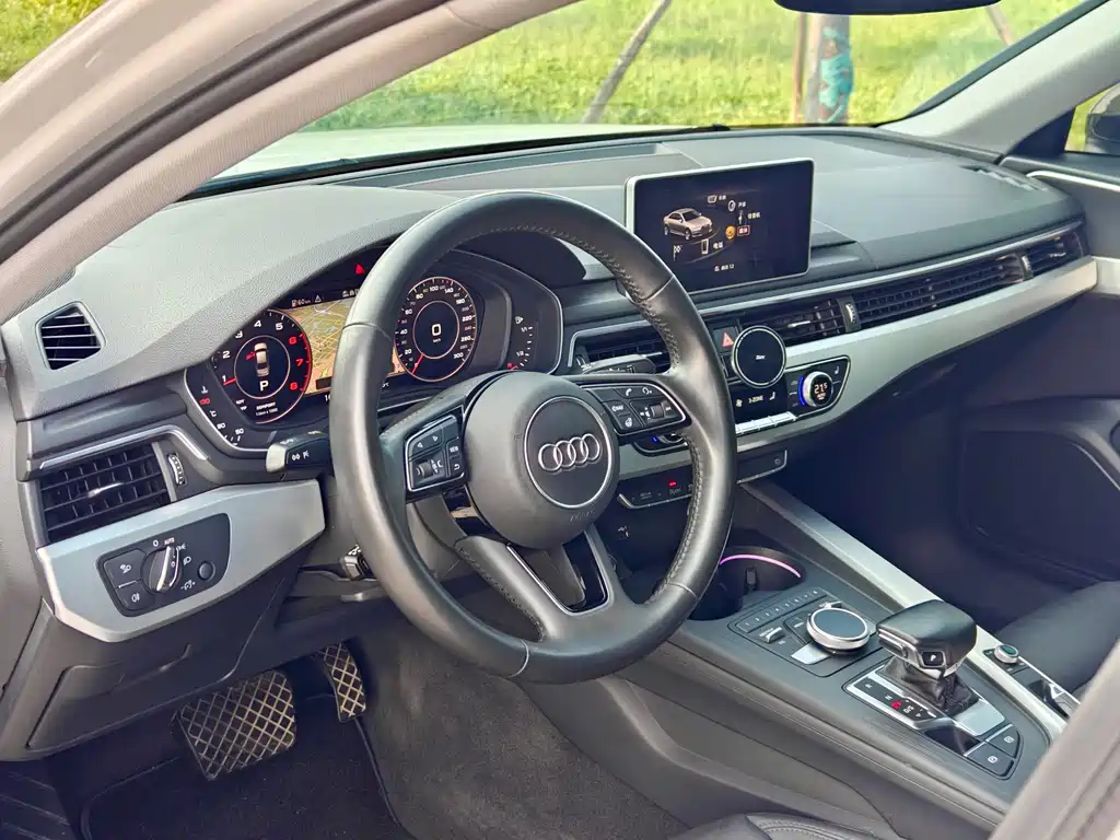 Audi A4L 2020 — фото 11