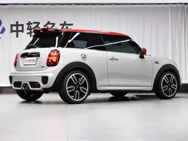 MINI JCW 2021