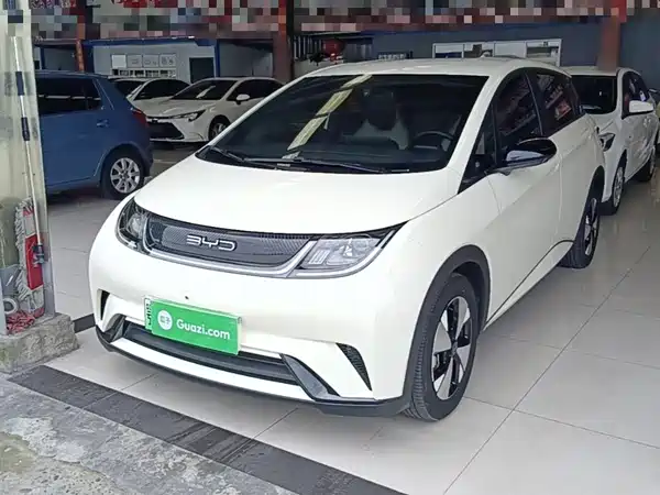 BYD Dolphin 2023