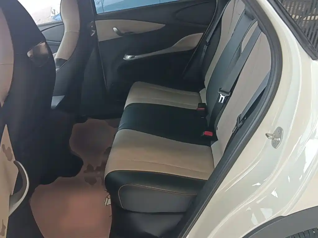 BYD Dolphin 2023 — фото 17