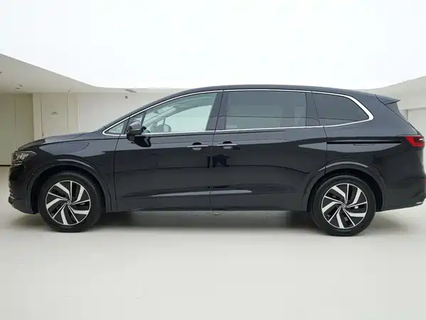 Volkswagen Viloran 2023