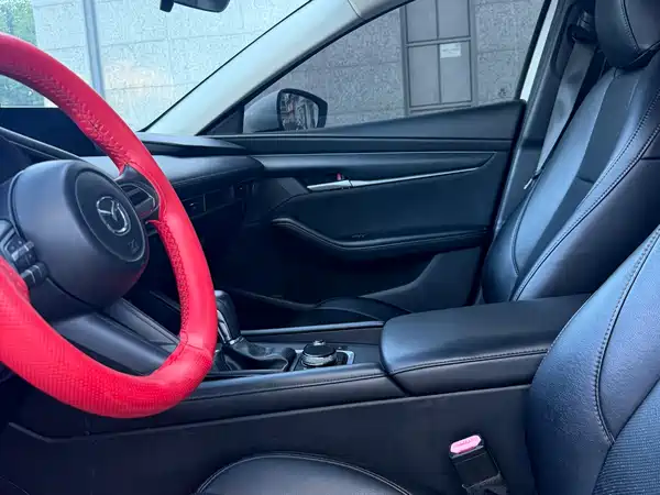 Mazda 3 Axela 2021