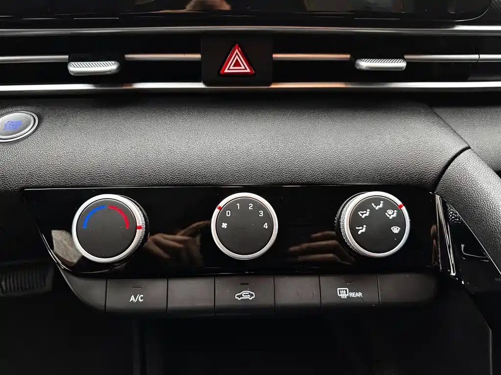 Hyundai Elantra 2024 — фото 15
