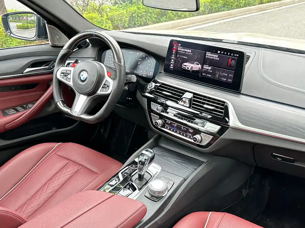 BMW 5 Series 2020 — фото 3