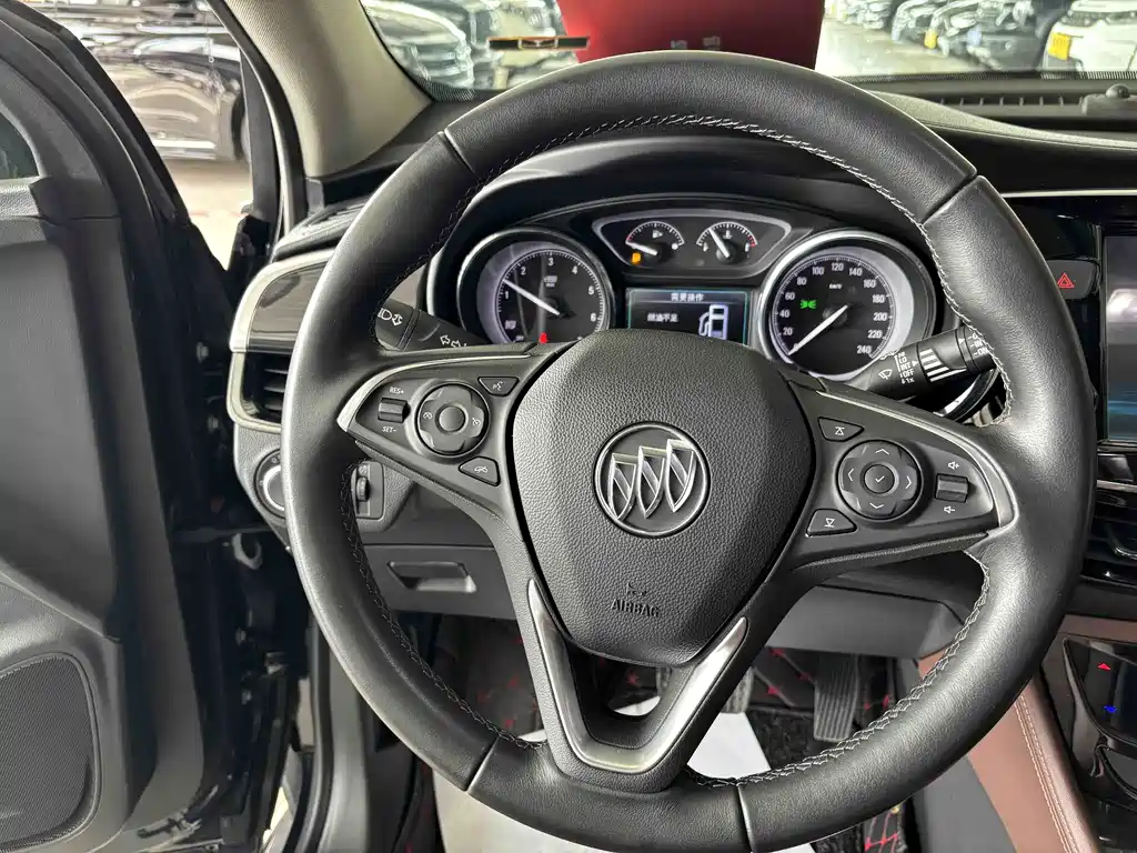 Buick Envision Plus 2021 — фото 10