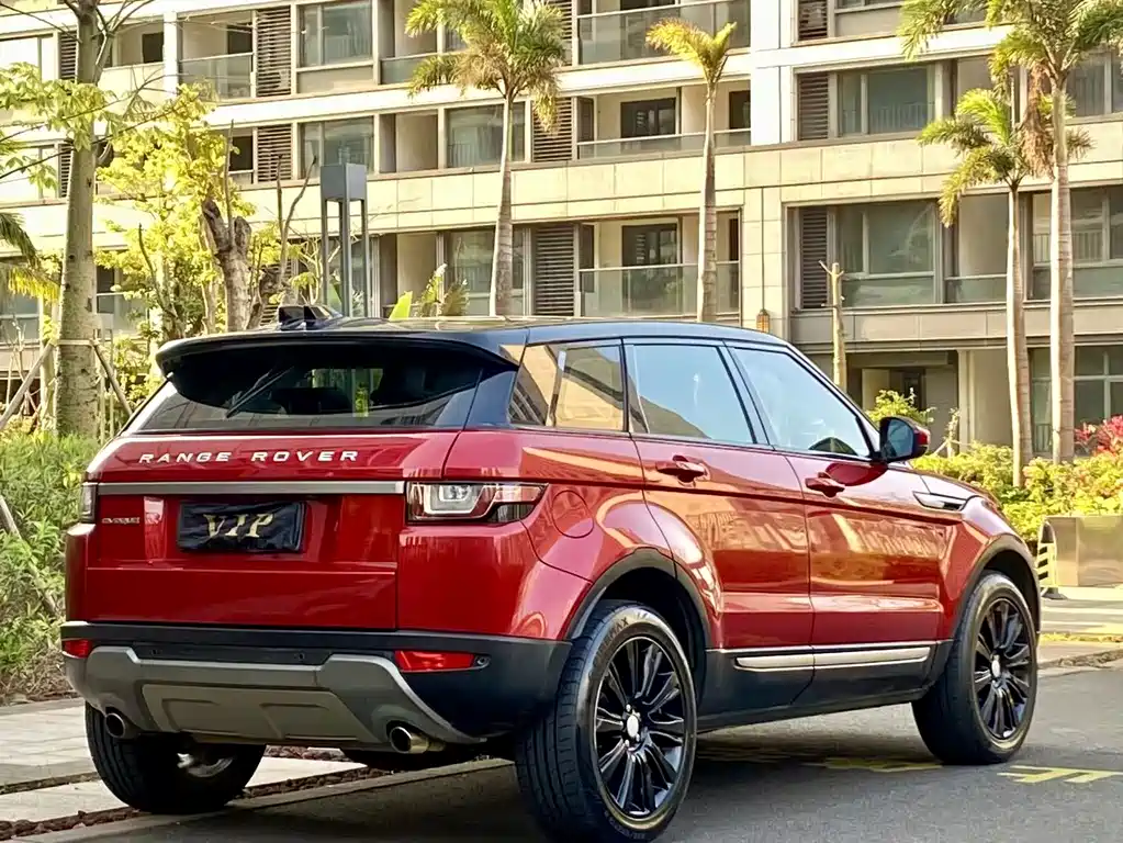 Land Rover Evoque 2017 — фото 18