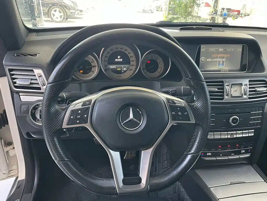 Mercedes-Benz E-Class 2017 — фото 12