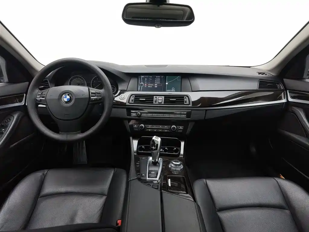 BMW 5 Series 2012 — фото 5