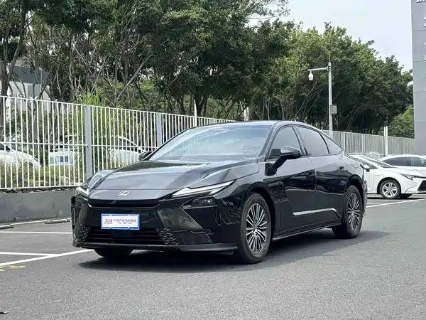 Lexus ES 2026