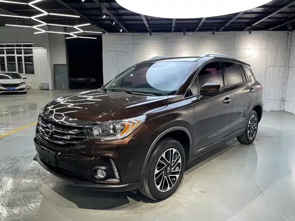 GAC Trumpchi GS4 2015
