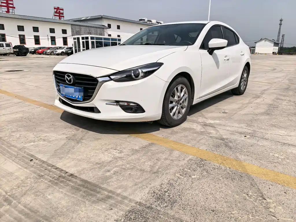 Mazda 3 Axela 2018 — фото 3