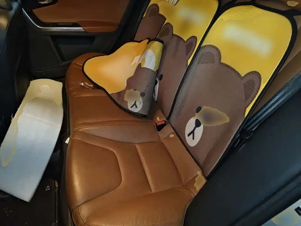 Volvo S60 2015 — фото 17
